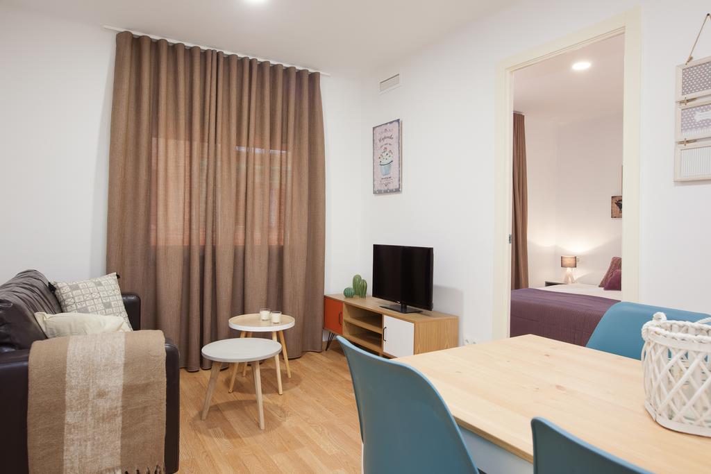 Click&Flat Europa Fira Apartments Οσπιταλέτ ντε Λιοβρεγάτ Εξωτερικό φωτογραφία